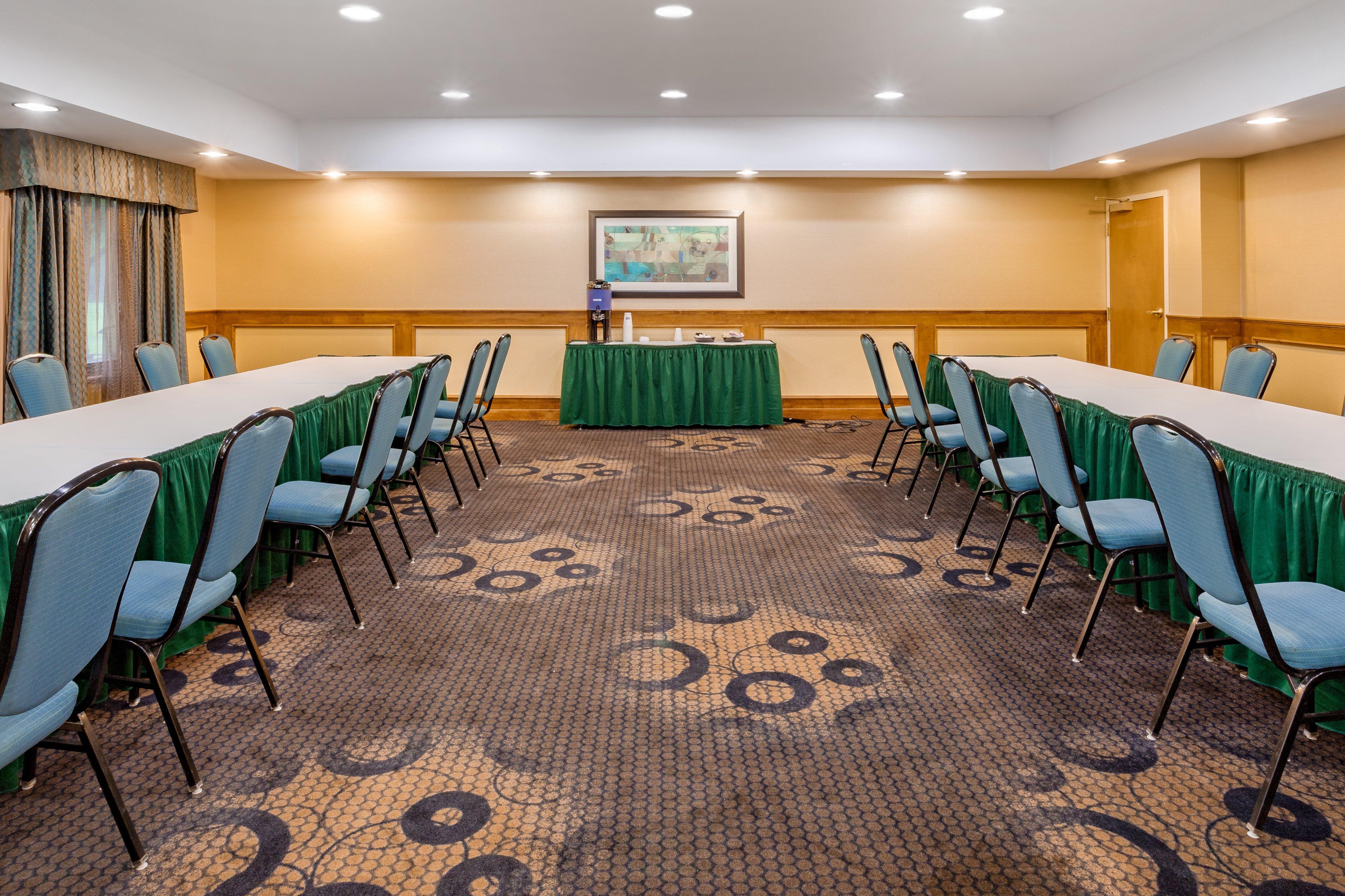 Holiday Inn Express Hotel & Suites Canton By Ihg Exterior foto