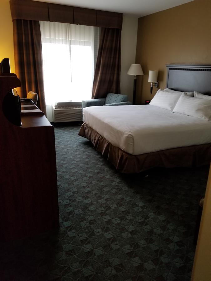 Holiday Inn Express Hotel & Suites Canton By Ihg Exterior foto